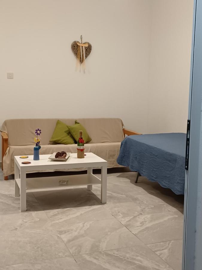Andri' S Place Paphos Eksteriør bilde